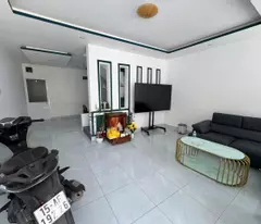 Nhà Vĩnh Thạnh – 2 Mặt Tiền – Ô Tô Ra Vào – Giá Mềm