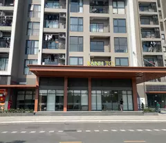 Chính chủ cho thuê shop chân đế vinhomes smart city tây mỗ, diện tích 55m2