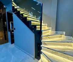 Quá gấp hẻm xe tải nhà 1 sẹc Lạc Long Quân : 8,5 tỏi ( đả giảm thêm 300tr có thể thương lượng )