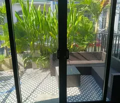 Quá gấp hẻm xe tải nhà 1 sẹc Lạc Long Quân : 8,5 tỏi ( đả giảm thêm 300tr có thể thương lượng )