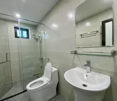 BÁN NHÀ TRUNG TÂM PHÚC LỢI - 6 TỶ-5 TẦNG- TẶNG NỘI THÁT-Ô TÔ GẦN