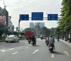 CC gửi bán nhà MT ngay CV Hoàng Văn Thụ ngang 11m 5 lầu 163m2 ra sân bay chỉ 3” 28 tỷ