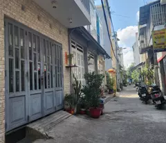 BÁN NHÀ BÔNG SAO QUẬN 8 GIÁP CẦU TẠ QUANG BỬU 40M2 NHỈNH 4 TỶ 0948769331
