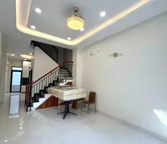 Bán nhà 4 tầng đường số 10 Linh Xuân, Thủ Đức, TP HCM. DT 68m2, 4PN, SH, 6.65  tỷ - 0933125879