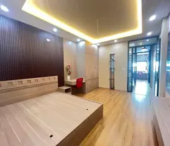 Nguyễn Văn Cừ , nhà đẹp ở ngay , full nội thất ,ngay sát cầu Chương Dương , 2 phút sang Phố Cổ ,