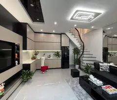 Bán nhà 5 tầng phố Đội Cấn, Ba Đình, gần phố, sẵn nội thất, vuông vắn, 28m, 6.9 tỷ