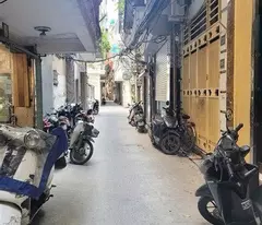 Bán đất lê duẩn 50M ngõ thông gần phố gần hồ đống đa