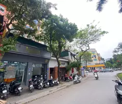 MẶT PHỐ TRUNG HOÀ, CẦU GIẤY 120m - MT 6.7m - XÂY TÒA VP 8 TẦNG CÓ HẦM - ĐỖ XE THOẢI MÁI