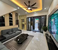 Cần bán 🏡 Trung tâm Long Biên ,Nguyễn Văn Cừ  ,nhà mới đẹp ở ngay 
+ 60m² thang máy xịn , full