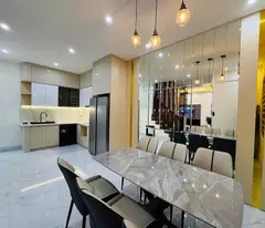 Cần bán 🏡 Trung tâm Long Biên ,Nguyễn Văn Cừ  ,nhà mới đẹp ở ngay 
+ 60m² thang máy xịn , full