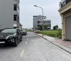 Bán Đất Cự Khối: 71,5m2 – Gần Công Viên Hồ Điều Hòa – Hạ Tầng Đồng Bộ 13m, Sau Có Đường 4m