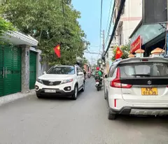 Nhà đẹp 5 lầu có T.máy ngang 5m 105m2 HXT gần ST Lotte Nguyễn Văn Lượng tặng NT 18 tỷ xíu