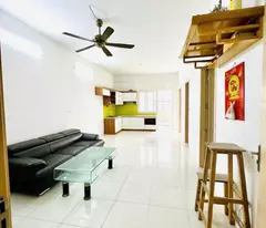 Chủ nhà cần tiền bán gấp căn hộ 2 ngủ 2wc chung cư Thanh Hà
