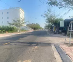 Bán 271m2 đất 2 mặt tiền Nguyễn Du, Tân Phước, LaGi giá mềm gần Biển