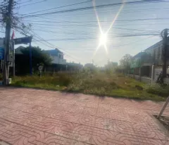 Bán 271m2 đất 2 mặt tiền Nguyễn Du, Tân Phước, LaGi giá mềm gần Biển