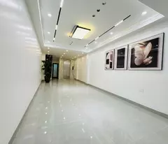 nguyễn văn huyên 48m x6 tầng thang máy 15,8 tỷ gara ô tô,ngõ thông kinh doanh