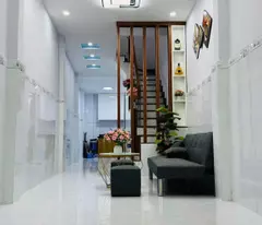 Bán nhà quận 3 Cách mạng tháng 8 gần ga metro, 33m, 2PN mới, giá nhỉnh 3 tỷ