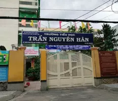 MẶT TIỀN TRẦN NGUYÊN HÃN QUẬN 8 – SÁT QUẬN 5 – VỈA HÈ RỘNG KINH DOANH ĐỈNH
