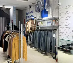 CHUYỂN NHƯỢNG MẶT BẰNG VỊ TRÍ ĐẸP , ĐƯỜNG NGUYỄN VĂN CỪ, TP VINH , NGHỆ AN