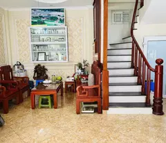SIÊU PHẨM NHÀ 5 TẦNG DÂN XÂY – FULL NỘI THẤT – Ở NGAY TẠI PHÚC LỢI.