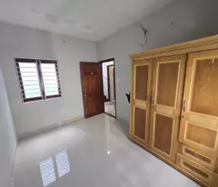 Chính chủ- cho thuê nhà riêng: 2 lầu, 1 sân thượng