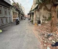 Cách MT 1 căn Phạm Huy Thông DT 5mx12m CN 60.2m2, LG 6m xây cao lầu giá chỉ 8,6 tỷ