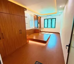 Bán nhà phố Hoàng Hoa Thám, Ba Đình, dân xây, khu vực dân trí cao, 32m, 5 tầng, 8.6 tỷ