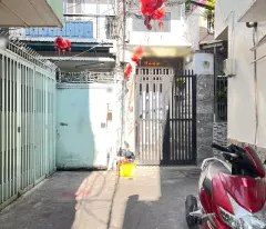 Nhà cũ (lửng,lầu) hẻm thông đường Tùng Thiện Vương P12Q8. Giá: 3.98 tỷ