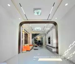 NHÀ 3 TẦNG NGUY NGA, XE HƠI ĐỔ CỬA, CÁCH PHÚ MỸ HƯNG 10 PHÚT, 8.6 TỶ