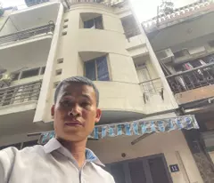 Bán nhà lô góc 2 mặt tiền, gần phố Hào Nam, Đống Đa, 30m2 5 tầng, 4,5m hơn 10 tỷ, oto đỗ cửa, đa