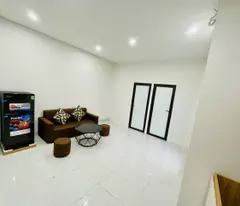 Cho Thuê Căn 2PN 1PK Full đồ Cực đẹp, Sạch Thoáng Ngõ 171 Nguyễn Ngọc Vũ