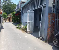 Nhà SHR 1 sẹc Song Hành ngang lớn hiếm kinh doanh đỉnh.
Vị trí: Trung tâm Thị Trấn Hóc Môn.
1