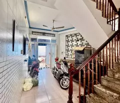 Nhà HXH Đường Hoàng Hoa Thám Quận Bình Thạnh Phường 7 Cũ.