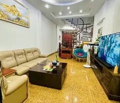 BÁN NHÀ LÔ GÓC 2 THOÁNG PHỐ KHƯƠNG TRUNG – OTO ĐÓN TẬN CỬA – HƯỞNG GIÓ HỒ ĐẦM HỒNG