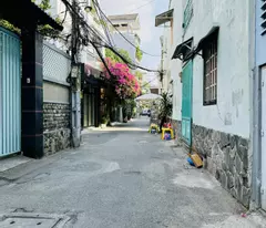 **Bán nhà hẻm 202 Phạm Văn Hai; phường 5; Tân Bình (4,5*20) 3 tầng