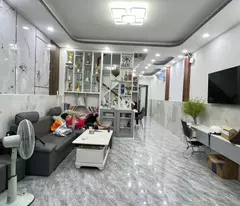 GIÁ 4.x TỶ- HUỲNH TẤN PHÁT- NHÀ MỚI- DT 4 x 19- 4 PN, SHR- HOÀN CÔNG- GẦN HOÀNG QUỐC VIỆT