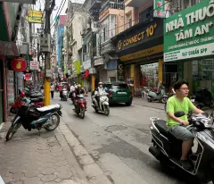CHO THUÊ NHÀ NGUYÊN CĂN , MẶT TIỀN KINH DOANH ĐẸP TẠI THANH XUÂN ,HÀ NỘI