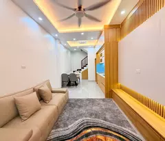 trần thái tông 34m x6 tầng 10,5 tỷ full nội thất-ngõ thông rộng,gần phố