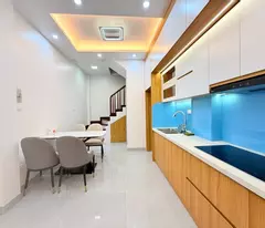 trần thái tông 34m x6 tầng 10,5 tỷ full nội thất-ngõ thông rộng,gần phố