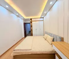 trần thái tông 34m x6 tầng 10,5 tỷ full nội thất-ngõ thông rộng,gần phố