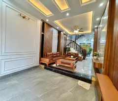NHÀ DÂN XÂY 51M2 5T DÂN XÂY, NGÕ THÔNG PHỐ NGUYỄN VĂN CỪ. 5PN - 13.X TỶ