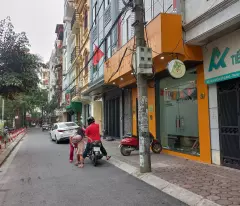 🚨 Cho thuê gấp nhà phố Ngụy Như Kon Tum, Nguyễn Tuân