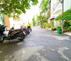Bán nhà sát mặt tiền Quốc Hương, phố Tây Thảo Điền, 68m2, nội khu công viên, 4 tầng, 27.9 tỷ