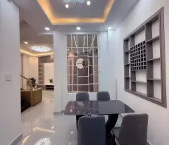 CCG CHỈ 3,4 TỶ NHÀ ĐẸP TRUNG TÂM THỊ TRẤN HÓC MÔN