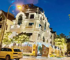 Biệt thự Việt Hưng, lô góc, 4 thoáng, sân vườn, hồ cá Koi, an ninh tuyệt đối