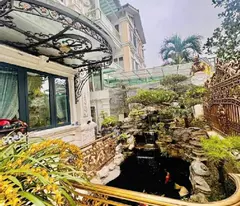 Biệt thự Việt Hưng, lô góc, 4 thoáng, sân vườn, hồ cá Koi, an ninh tuyệt đối