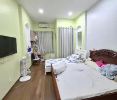 Nhà mới 3 tầng (sát Quận 5) mặt tiền đường Hưng Phú P8Q8. Giá: 15 tỷ