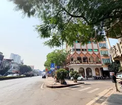Duy nhất 1 căn ! chỉ nhỉnh 3 tỷ nhà c4 Nguyễn Văn Cừ, oto gần, sổ đỏ cất két.