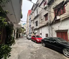 Duy nhất 1 căn ! chỉ nhỉnh 3 tỷ nhà c4 Nguyễn Văn Cừ, oto gần, sổ đỏ cất két.