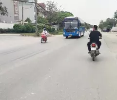 Cần tiền bán gấp lô đất cạnh trường Đại học Quốc Gia Hà Nội, gần đường QL21 mở rộng 80m